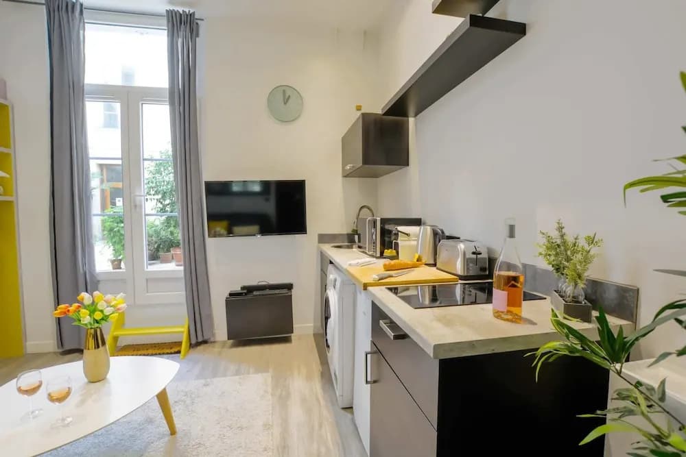 Cozy & Design Studio 2P -in the Heart of le Marais - photo 10