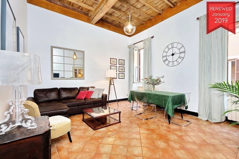 Leonita Apartment - photo 2