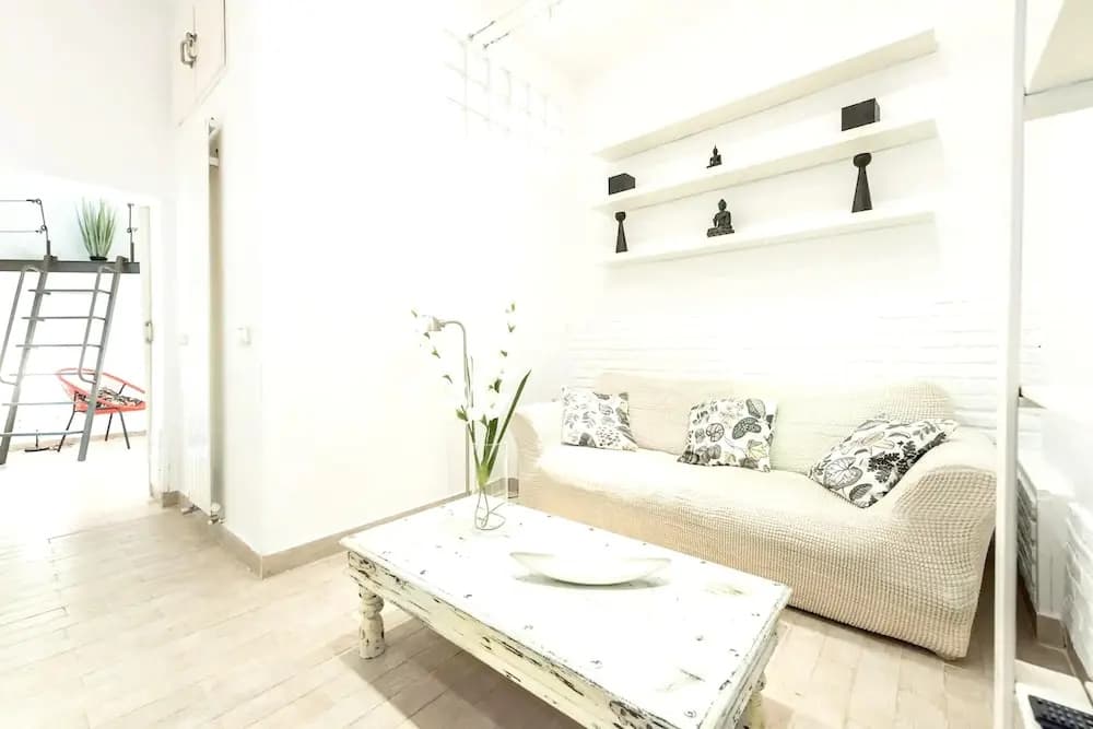 Apartment with One Bedroom in Madrid - photo 5