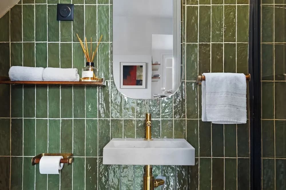 Stylish 1BR Parc Monceau Retreat - photo 7