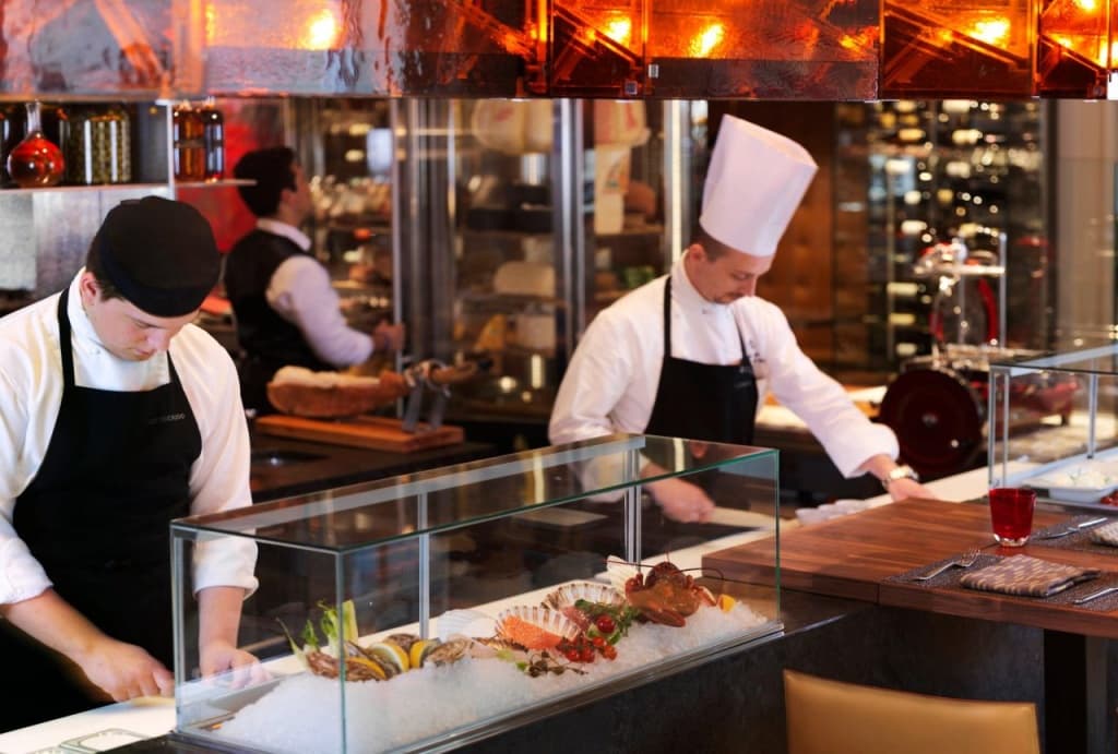 Four Seasons Prague Hotel - photo 23