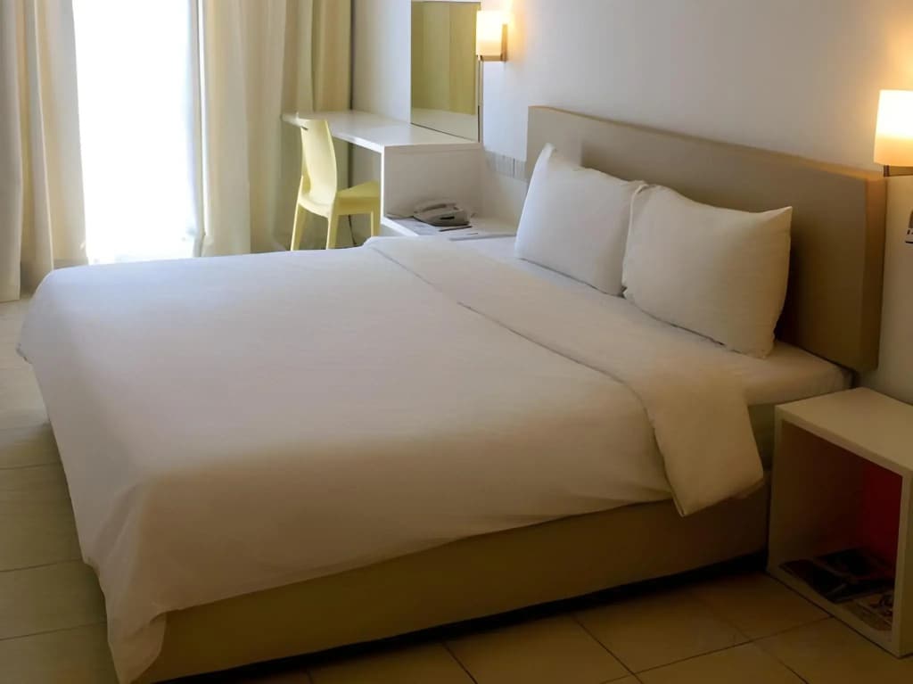 YY38 Hotel - photo 17