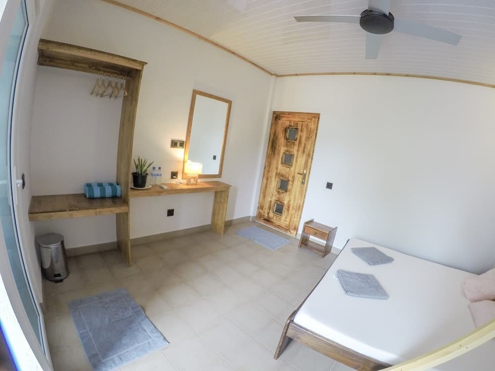 Dhiffushi Inn - photo 6