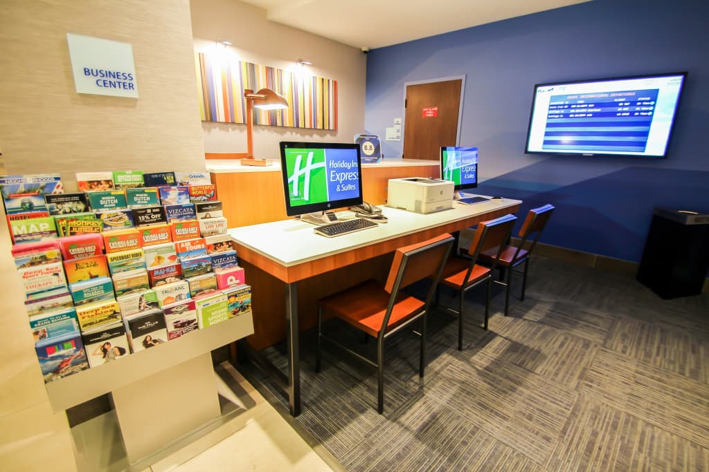 Holiday Inn Express & Suites Miami Airport East by IHG - photo 28