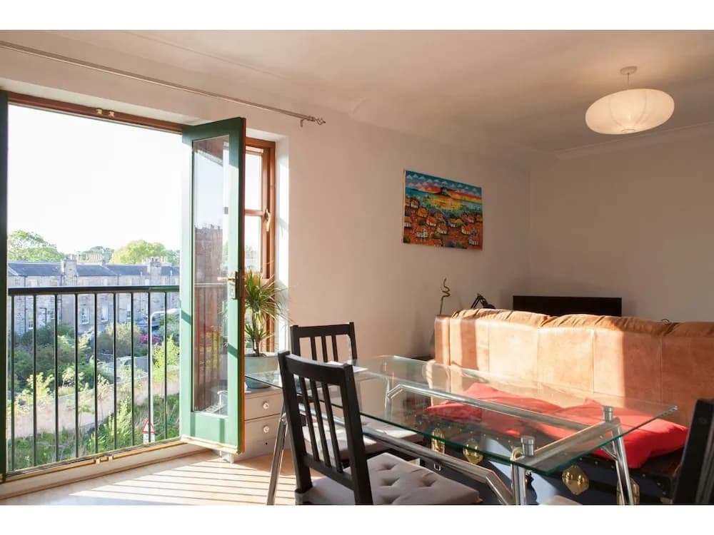Sunny Flat W/parking Near Royal Botanic Garden - photo 6