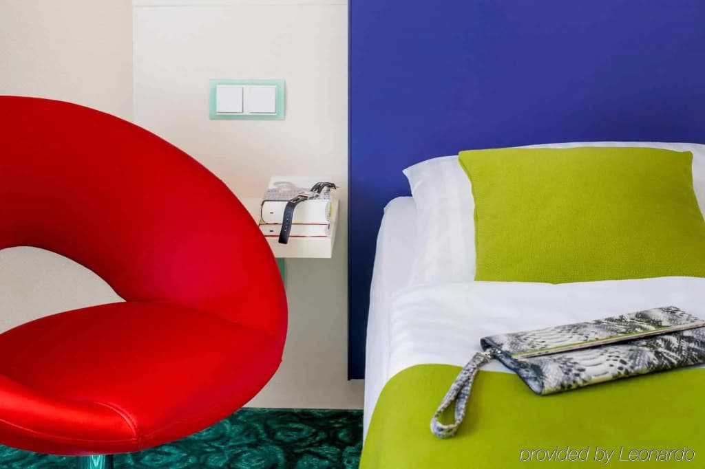 Ibis Styles Berlin an der Oper - photo 4