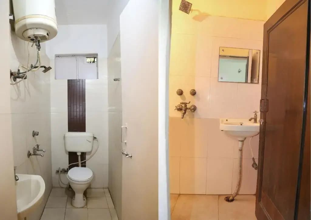Hotel Konark - photo 9
