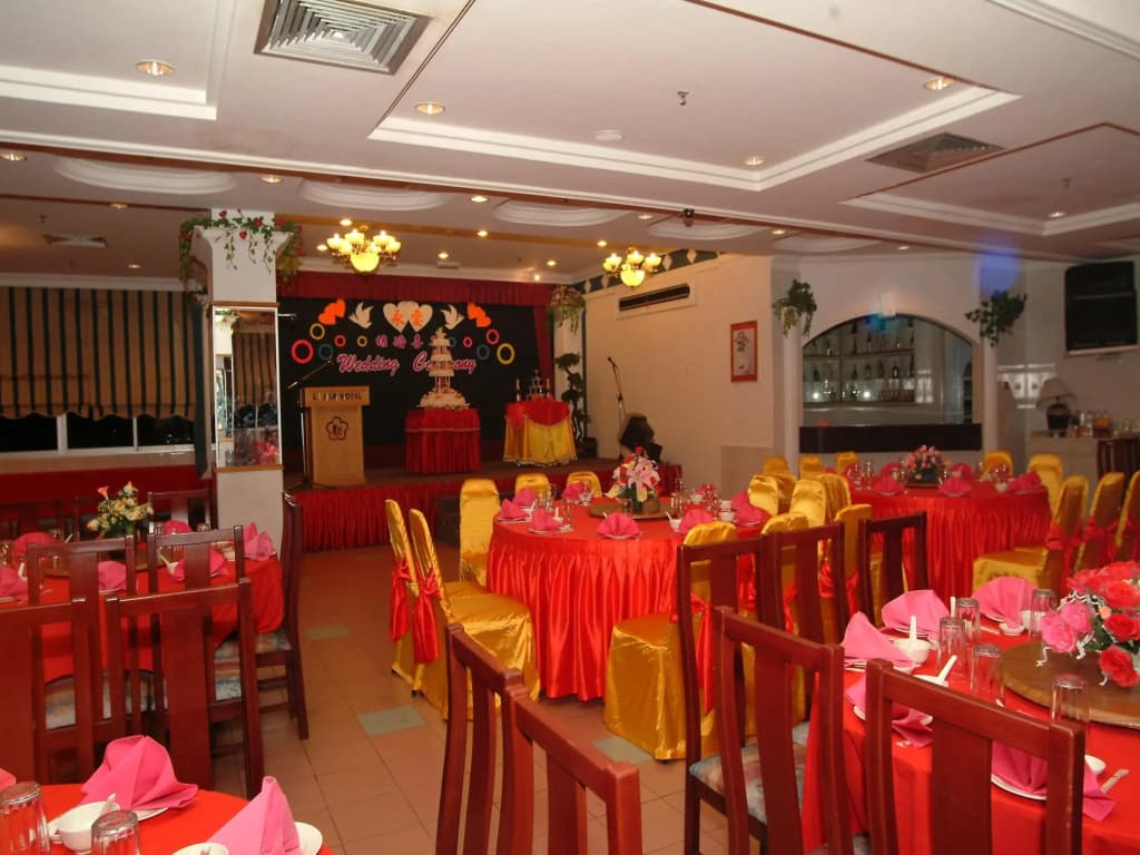 Li Hua Hotel Bintulu - photo 9