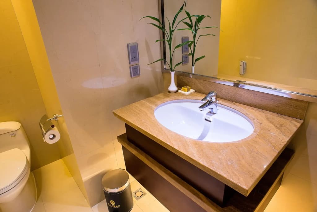 Royal Halong Hotel - photo 42