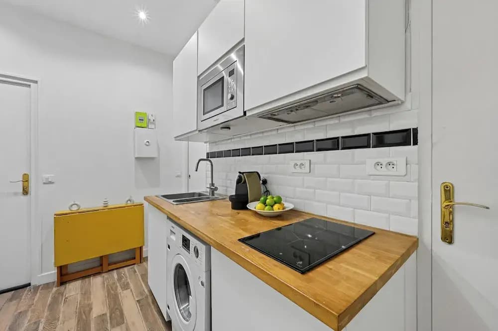 Stylish 1BR Flat Near Luxembourg Gardens - photo 11