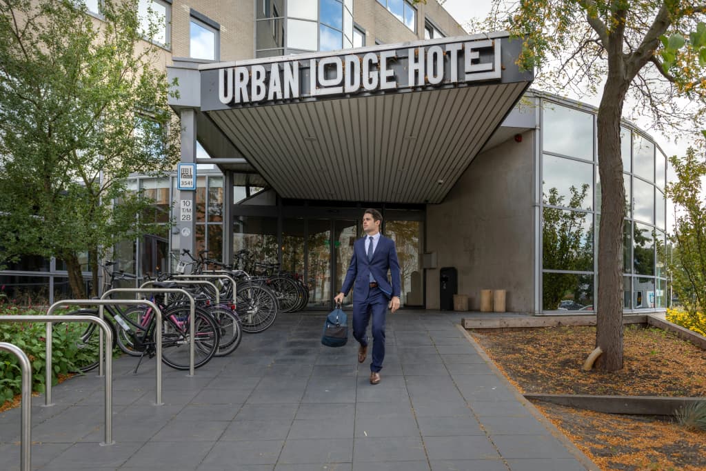 Urban Lodge Hotel - photo 42
