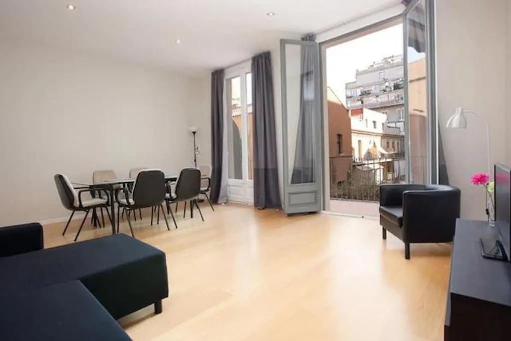 Modern Quiet Flat With A Large Balcony - photo 6