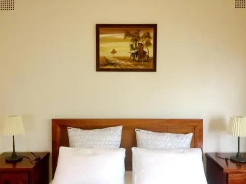 Convenient, Bright and Affordable 2 Bedroom Unit - photo 2