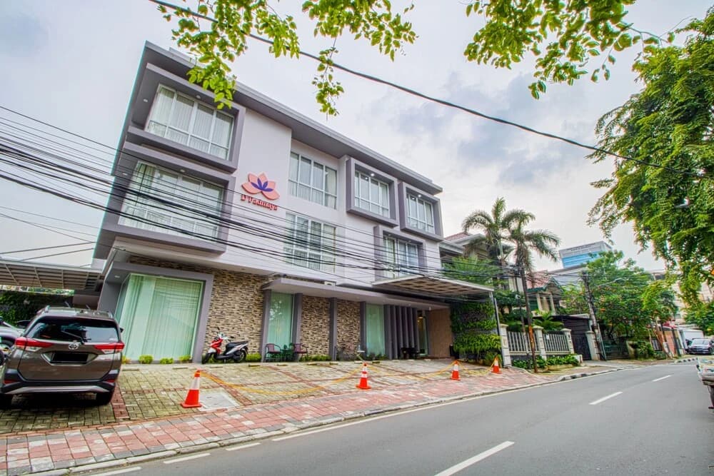 D Padmaya Residence - main photo