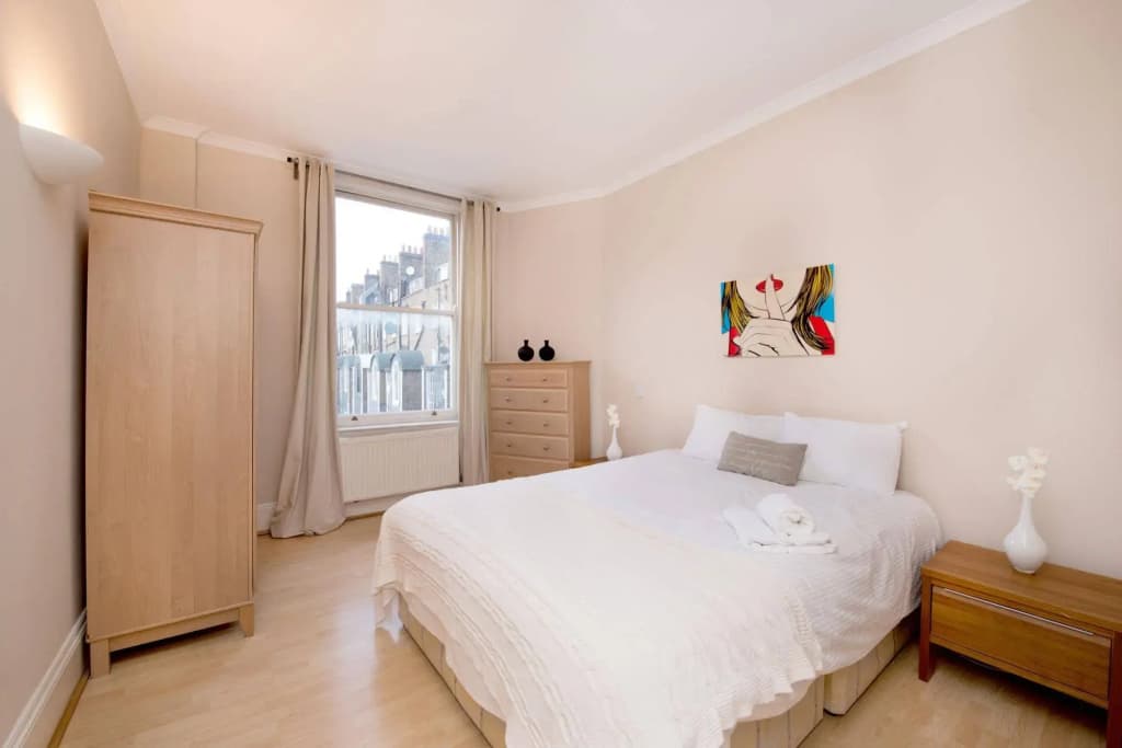 London Paddington Apartments - photo 1