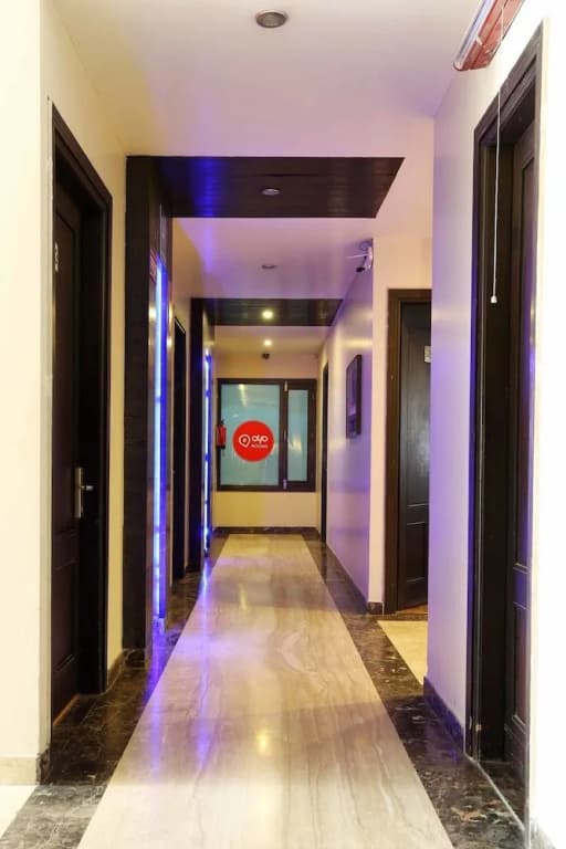 OYO 411 Hotel Relaxinn - photo 11