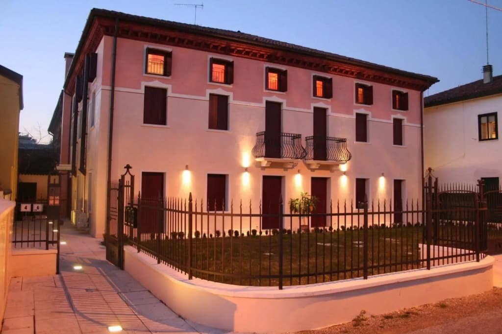 Villa Giotto Luxury Suite & Apartments - photo 1