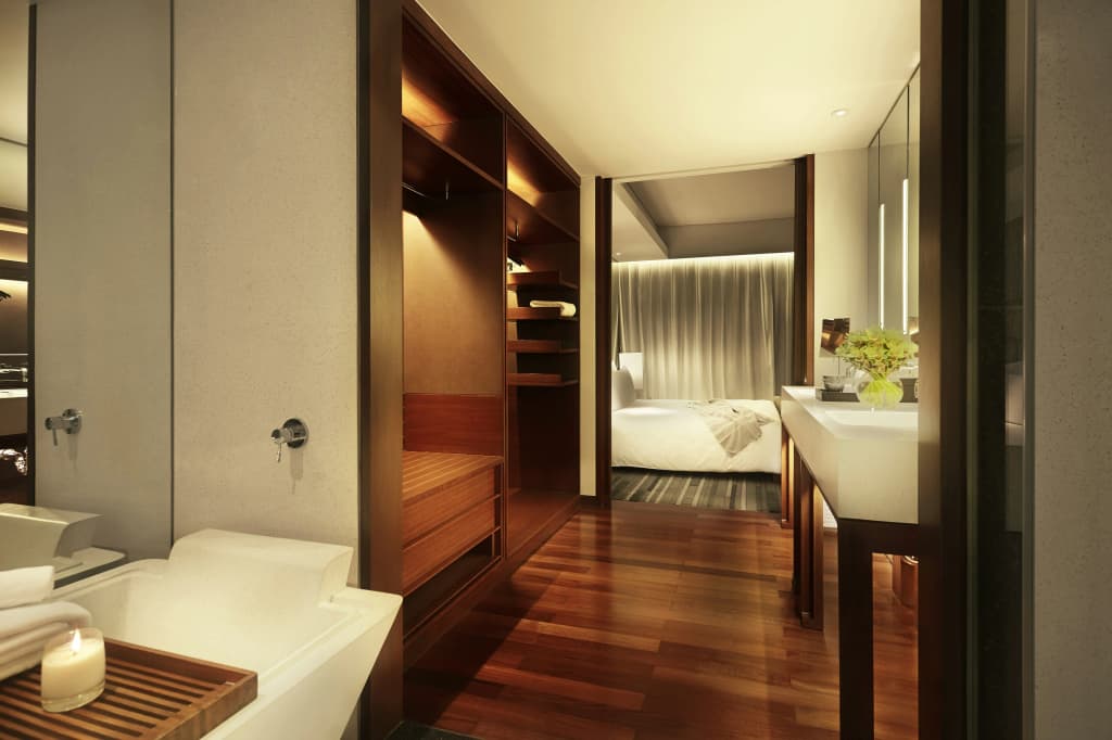 Hansar Bangkok Hotel - photo 37