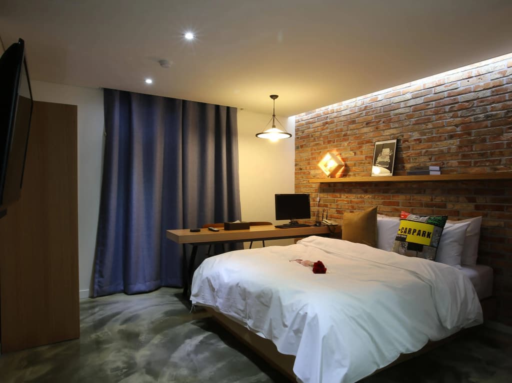 Lexy Hotel - photo 1