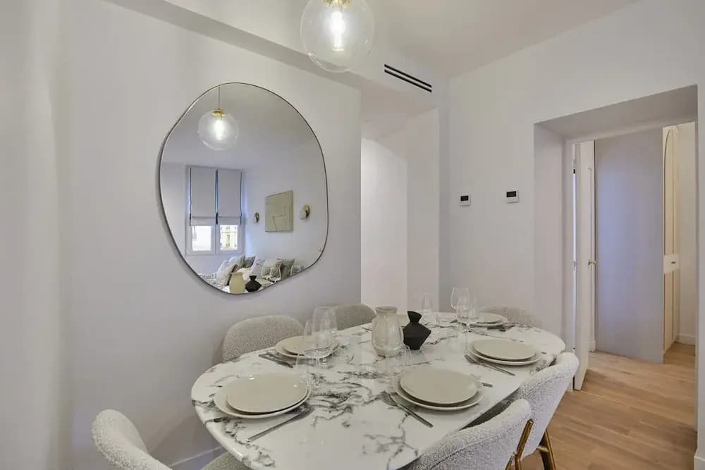 Superb Apartment in the Heart of Paris - photo 11