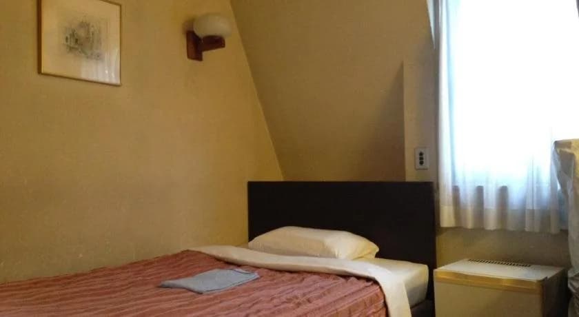 Tourist Hotel - photo 2