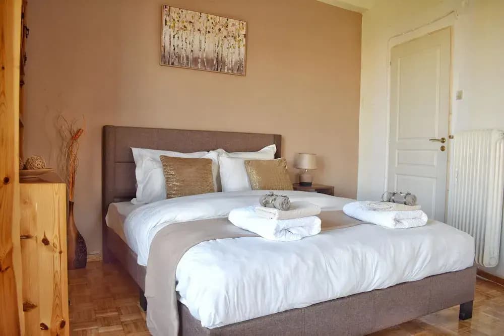 4-bedroom Athens Smart Stay - Base Rate - Extra Customisable - photo 3