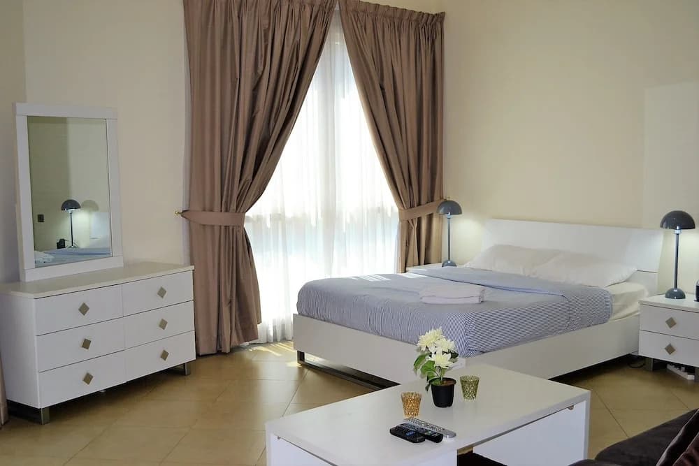 Bright furnished studio near metro in Tecom - ALIA - photo 2