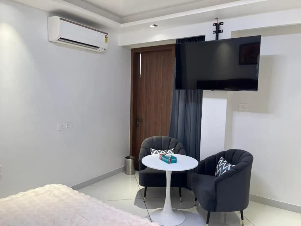 J60 Suites - photo 2