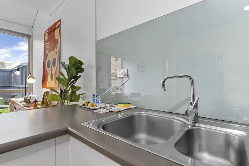 Spacious 3-bed Townhouse With Courtyard - photo 12