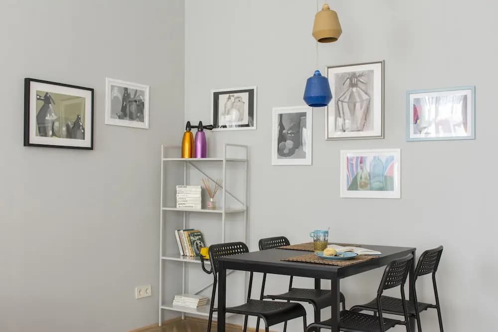 Curry Apartments - photo 10