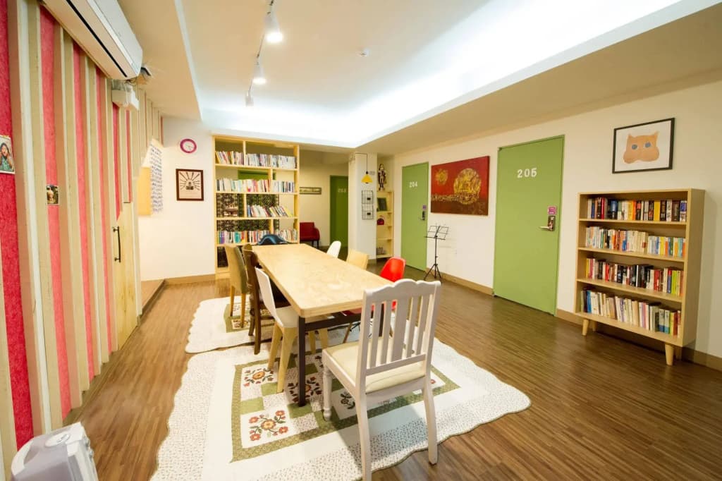Uwa Guesthouse - photo 11