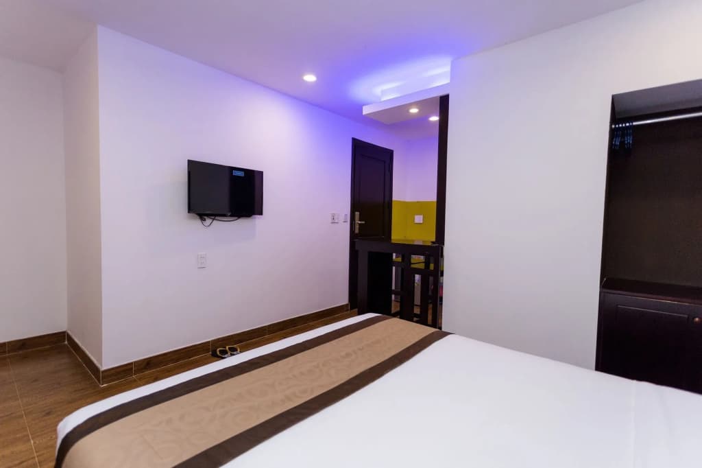 Blue Ocean Beachside Hotel Danang - photo 17