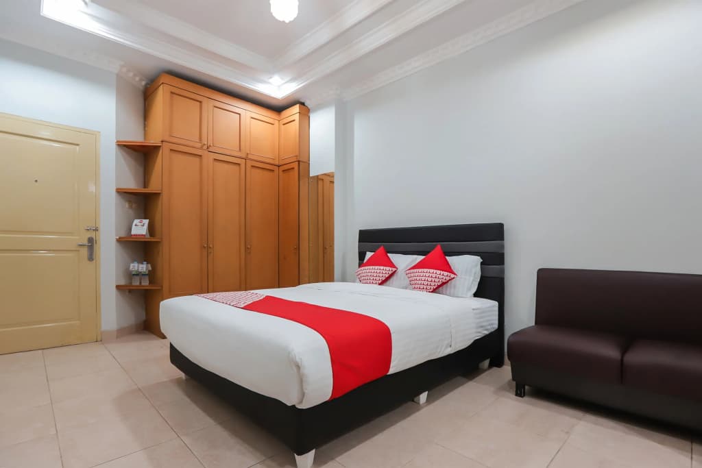 Collection O Mangga Besar Near Lokasari Square Formerly 45 Residence - photo 4