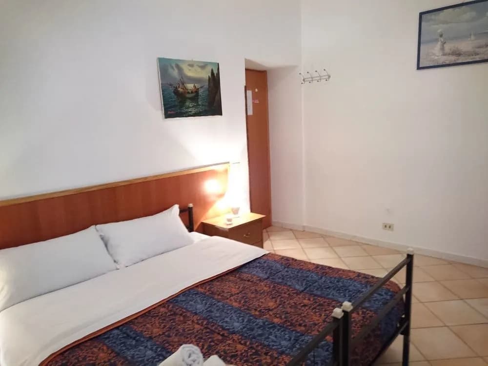 Uniq Guesthouse - photo 1