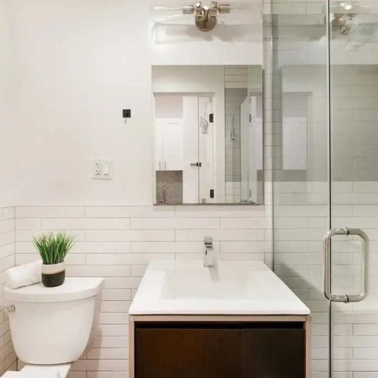 1290-8 New Renovated 2 Bedrooms in UES - photo 7