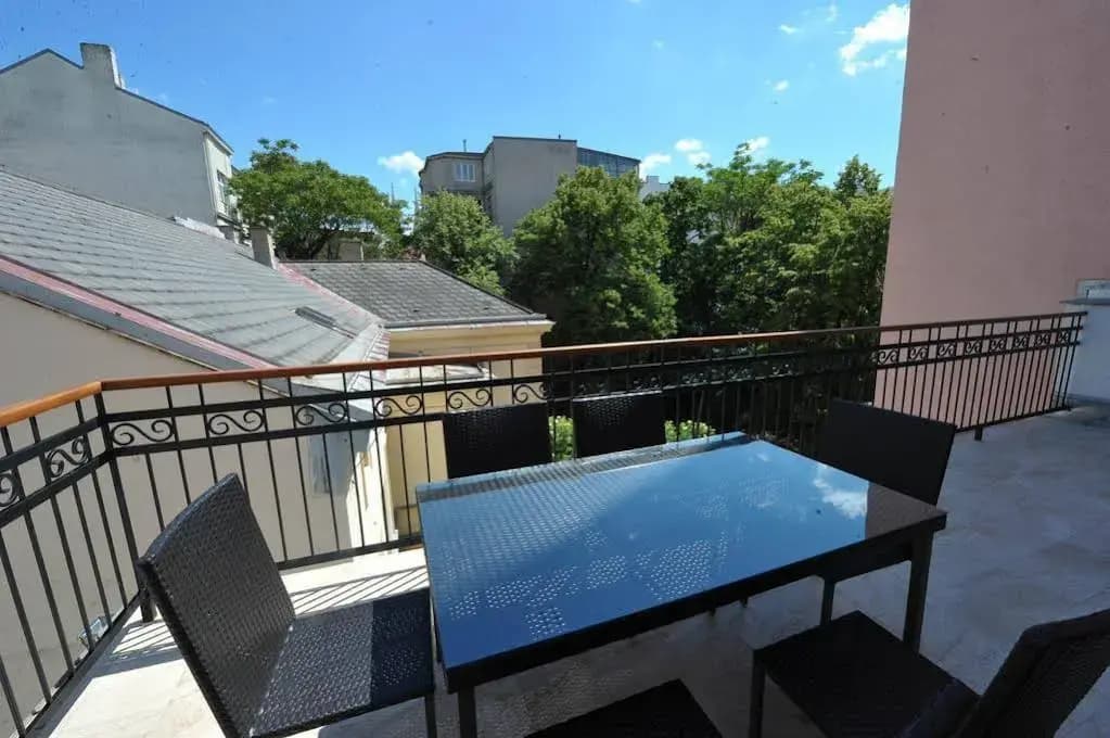 Debo Apartments Lackierergasse - contactless check in - photo 17