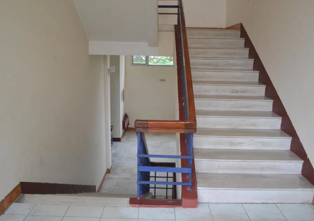Bien Dong Hotel Halong - photo 10