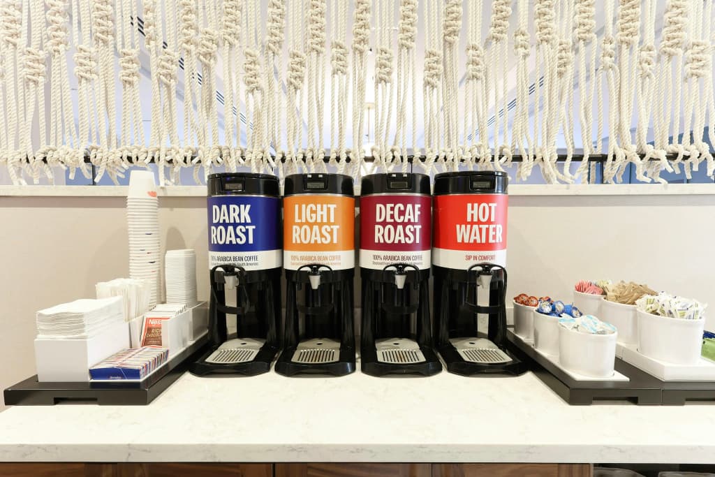 Hampton Inn Miami-Coconut Grove/Coral Gables - photo 12