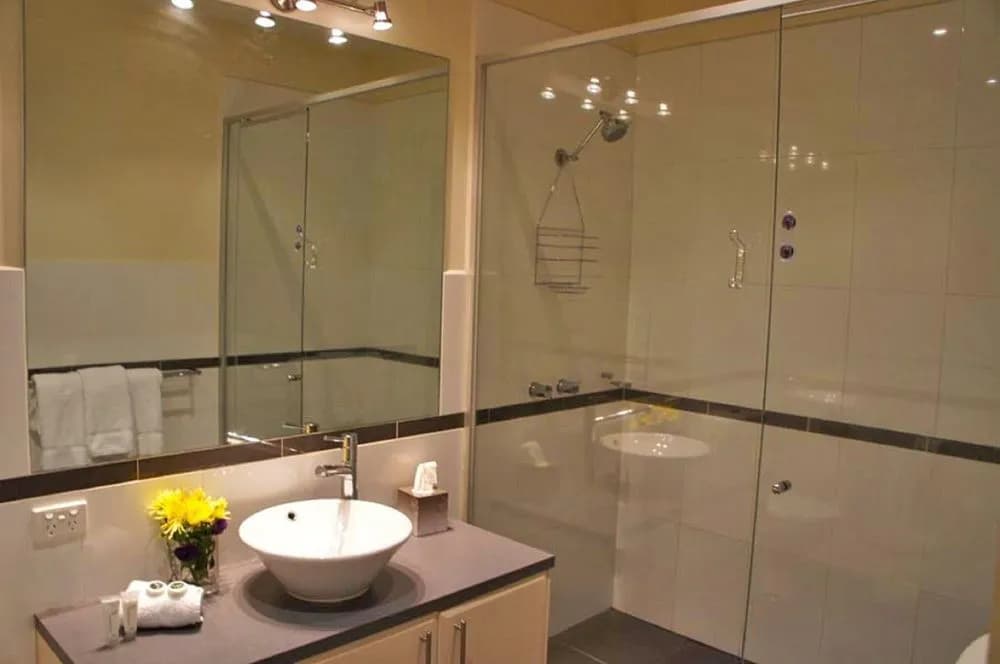 Balcombe Apartments - photo 9