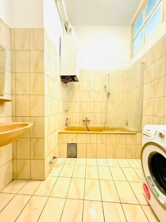 Stylish 9BR Apartment for 18 Guests - photo 49