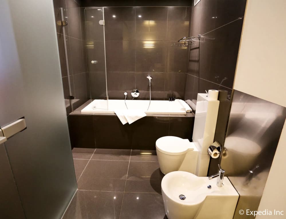Old Town Square Residence by Emblem - photo 8