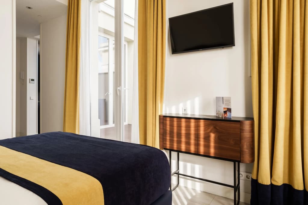 SmartRental Collection Gran Via Centric - photo 3