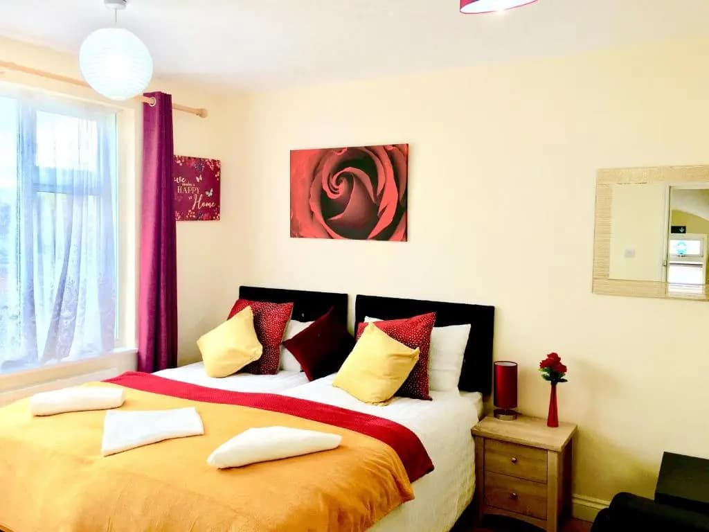 London Luxury Apartment, Private Bathroom - photo 20