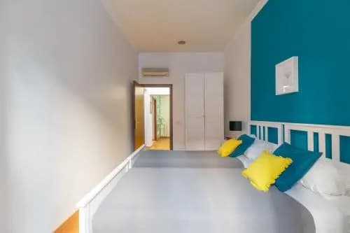 Iflat Spanish Steps Blue Apartment - photo 3