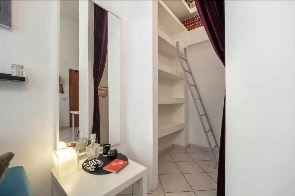 Nicastro - main photo