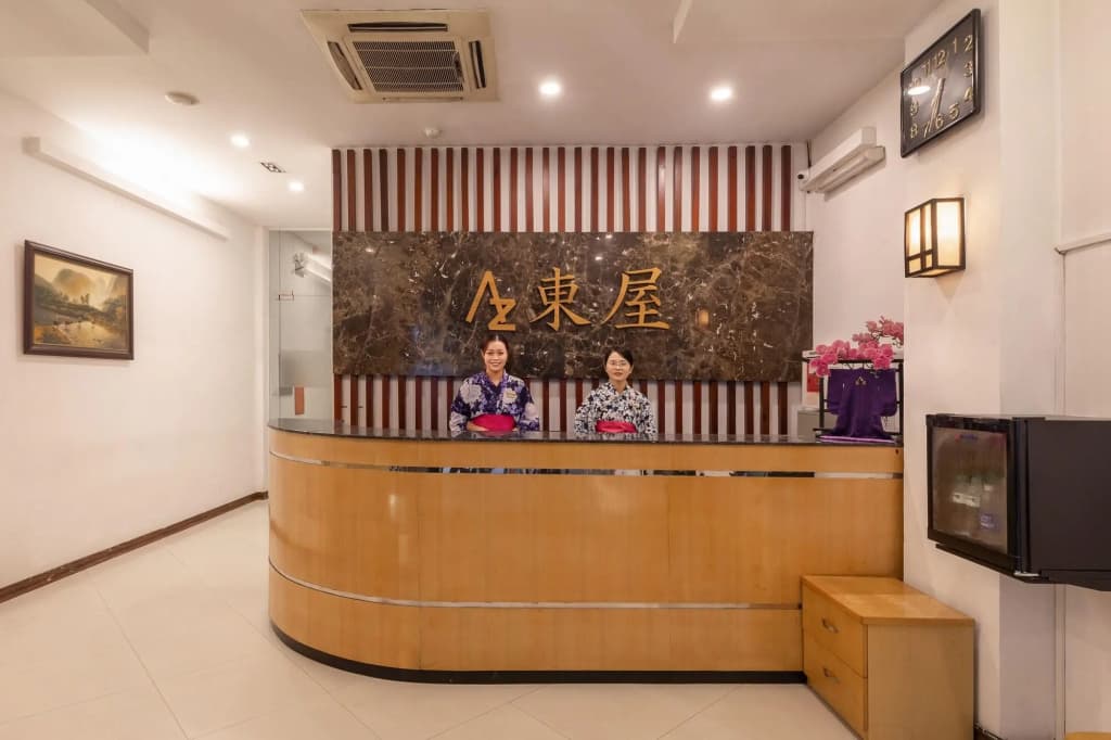 Azumaya Hai Ba Trung 1 Hotel - photo 2