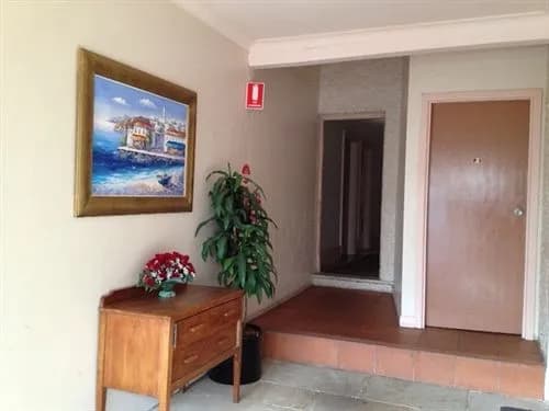 Burwood Lodge - photo 12