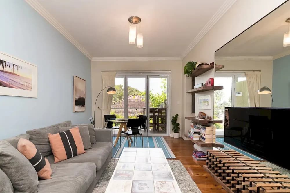 Sleek Contemporary Bondi Beachside Apartment - photo 2
