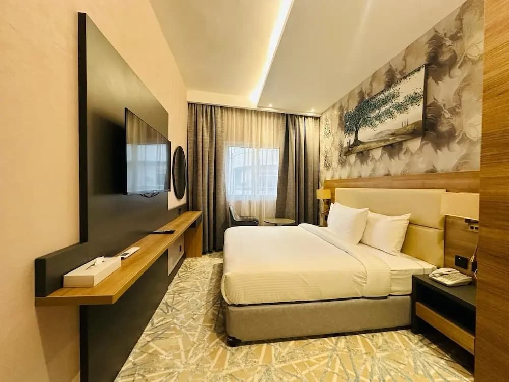 Sky Park Hotel - photo 6