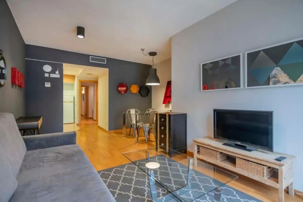 Modern and bright apartment in Eixample 2-2 - photo 1